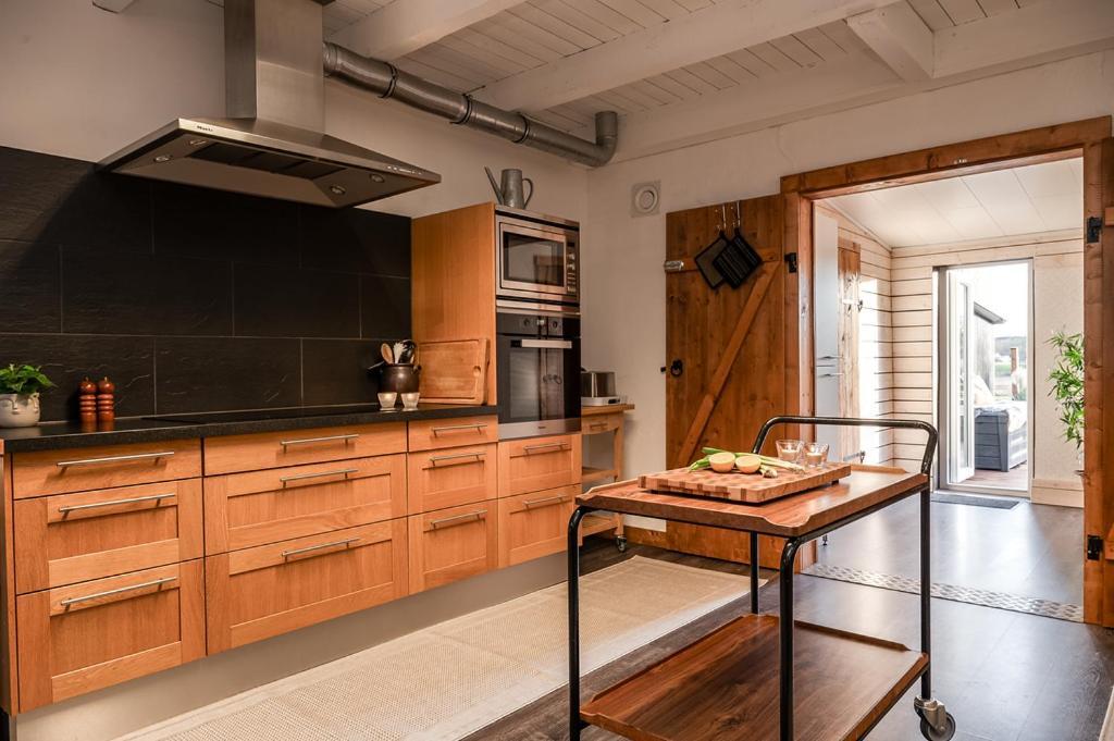Unique Rustic Property In Skane Linderod Extérieur photo